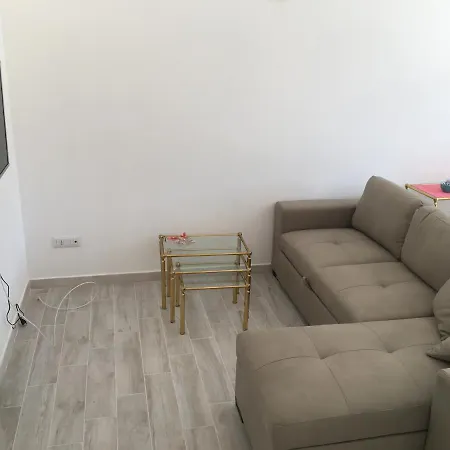 Apartment La Casa Del Mare : Cozy With Seaview And Garden